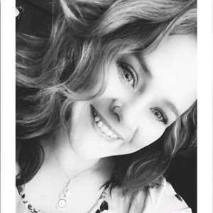 Meet your Posher, Lexie